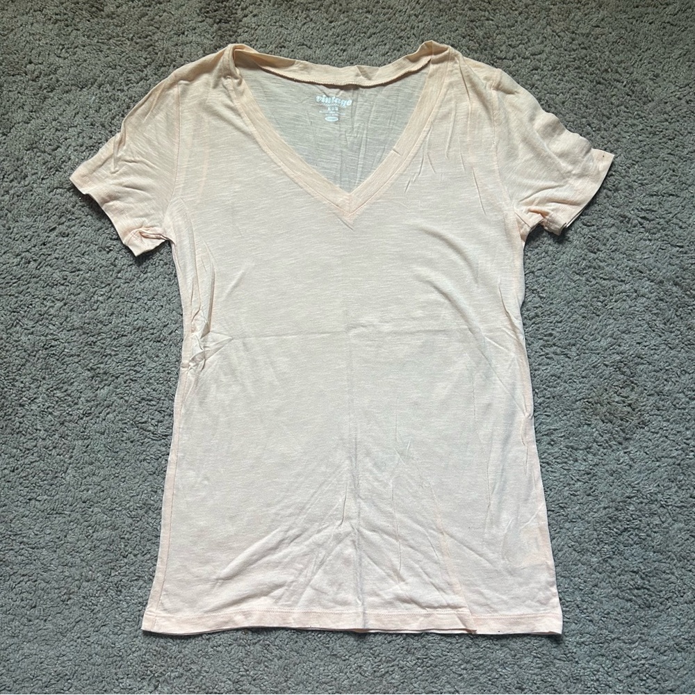 NWOT Old Navy Pale Peach Orange Relaxed V-Neck Short Sleeve Tee Shirt Medium
